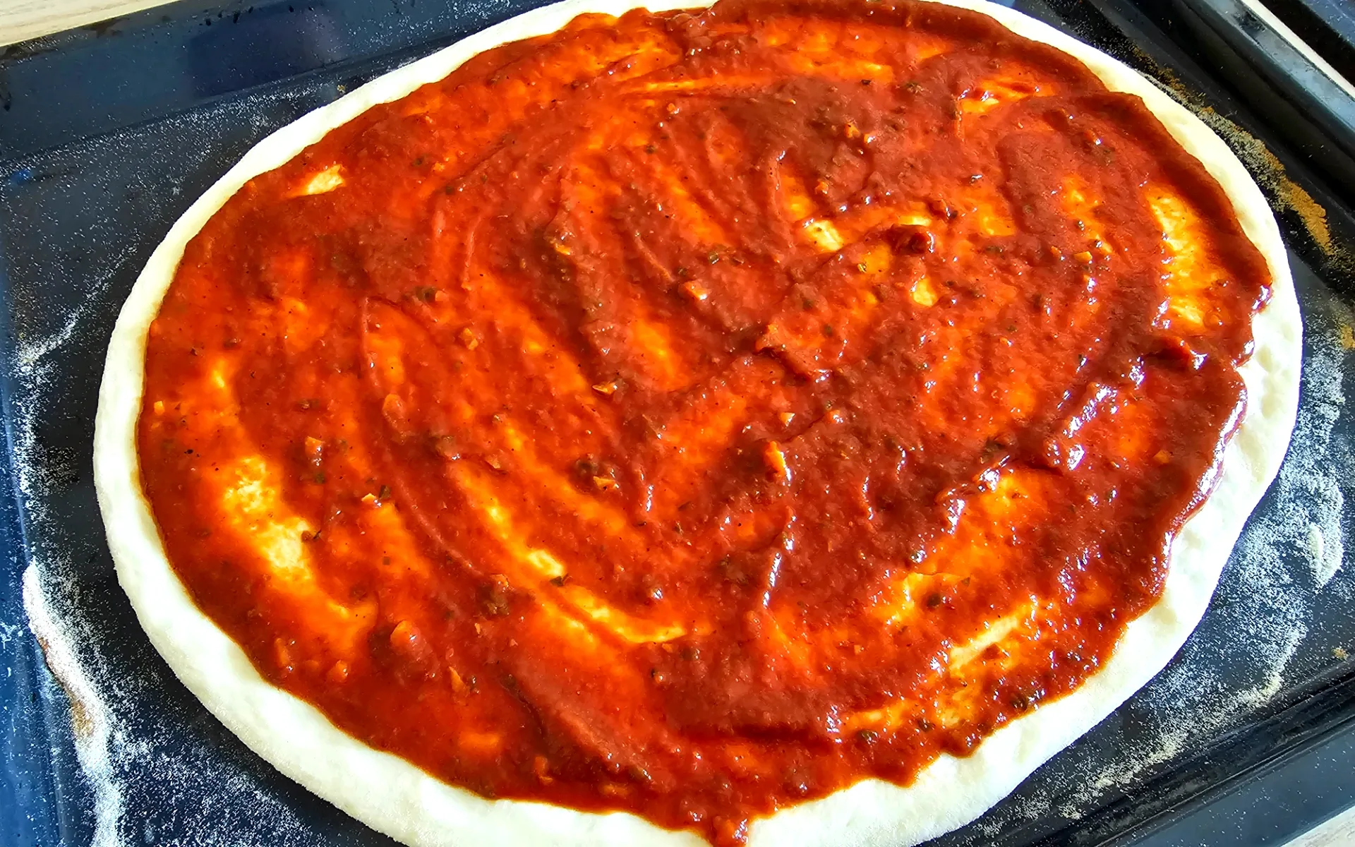 The Ultimate Homemade Pizza Sauce