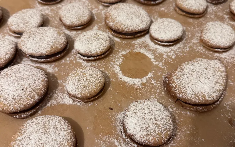 Chocolate Nut Meringue Clusters
