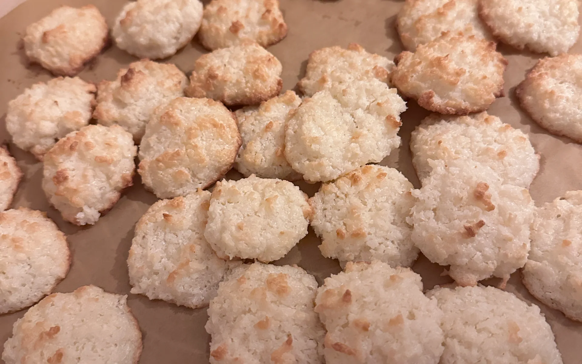 Chewy Coconut Macaroons
